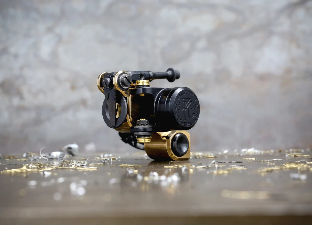 Dan Kubin Sidewinder 46er - Gold x Black