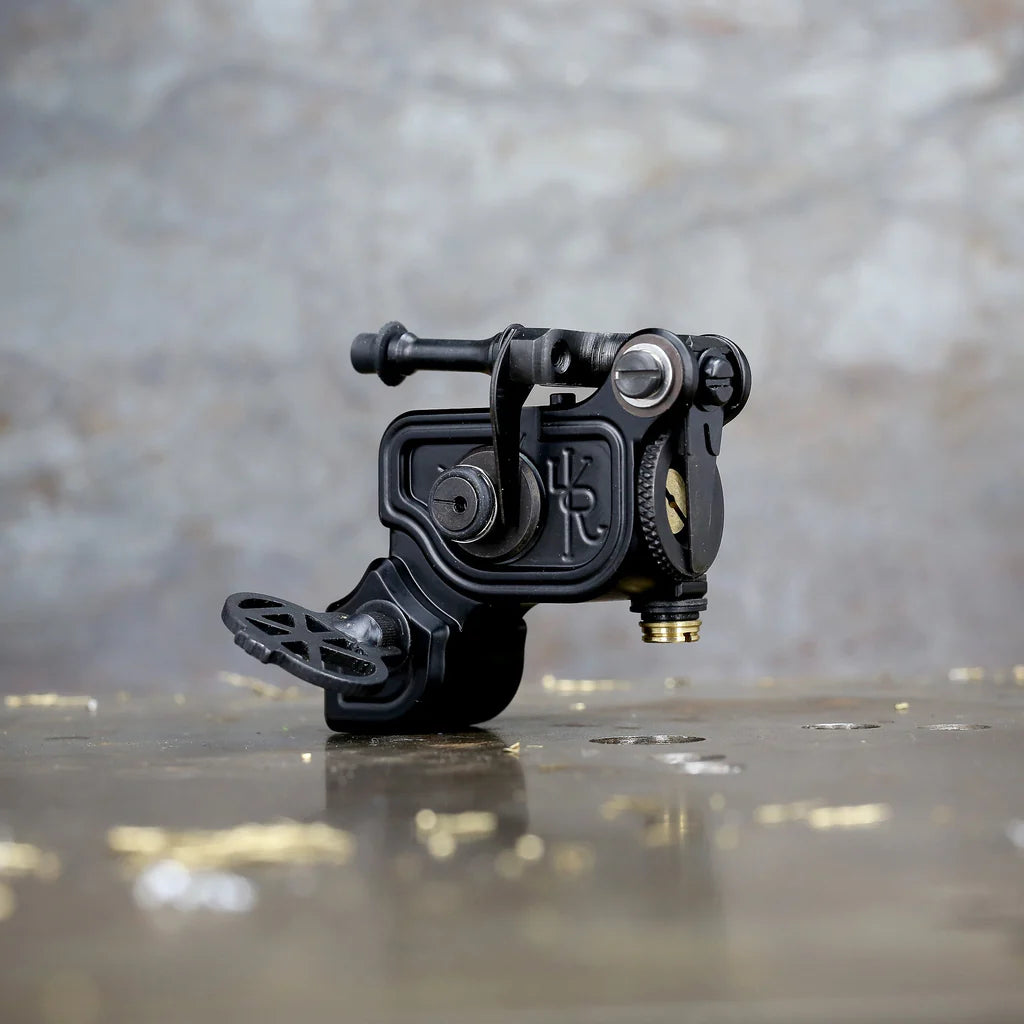 Dan Kubin Sidewinder 46er - Black x Black RCA + Clip Cord